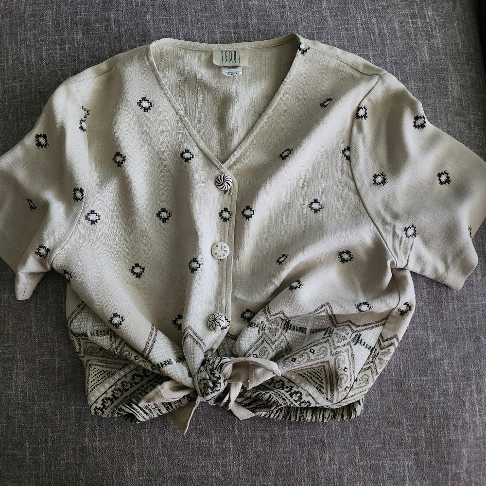 Teddi Cream Short Sleeve Crop Button Down Shirt